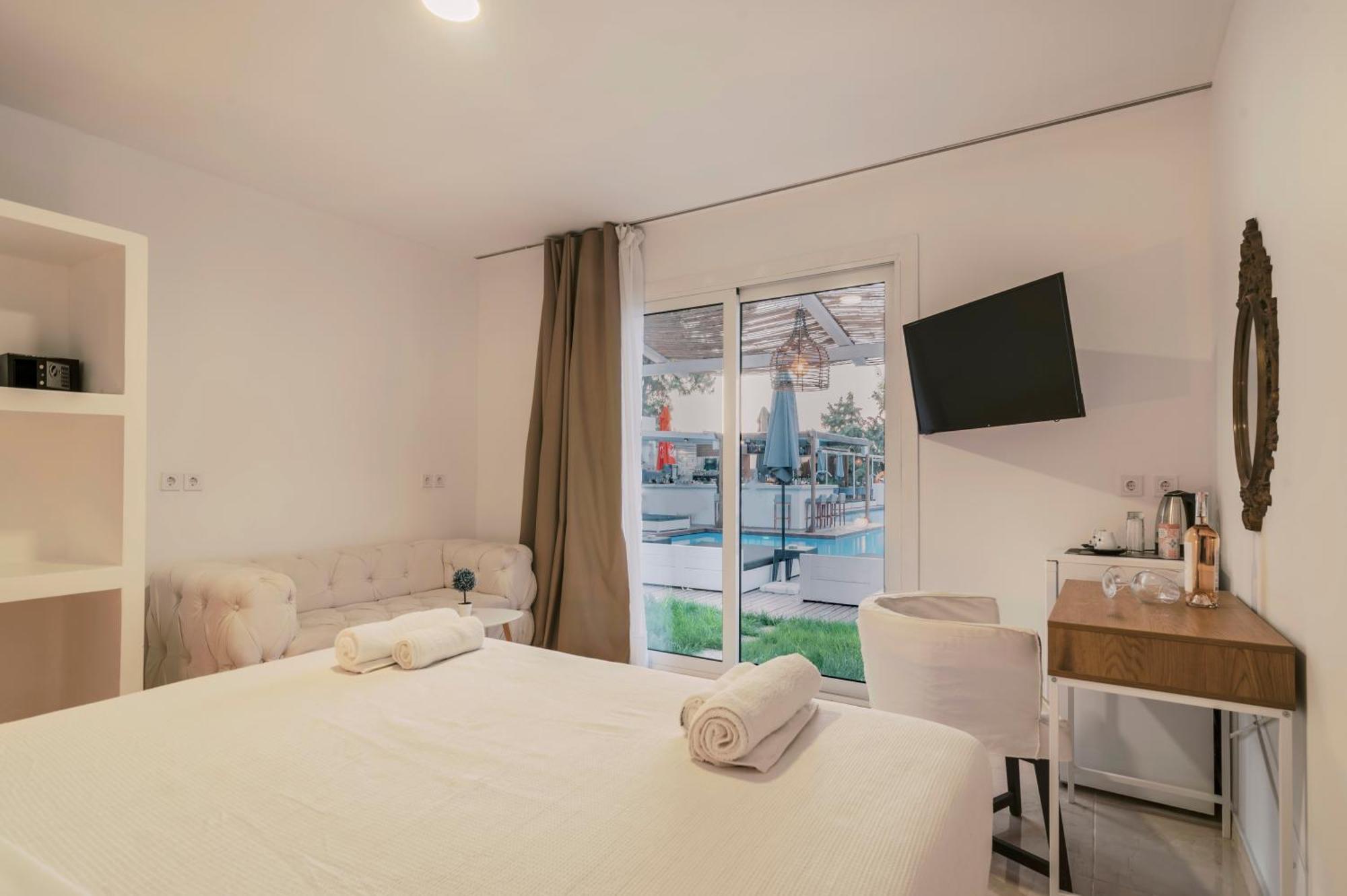 Bamboo Suites Hotel イアリソス エクステリア 写真