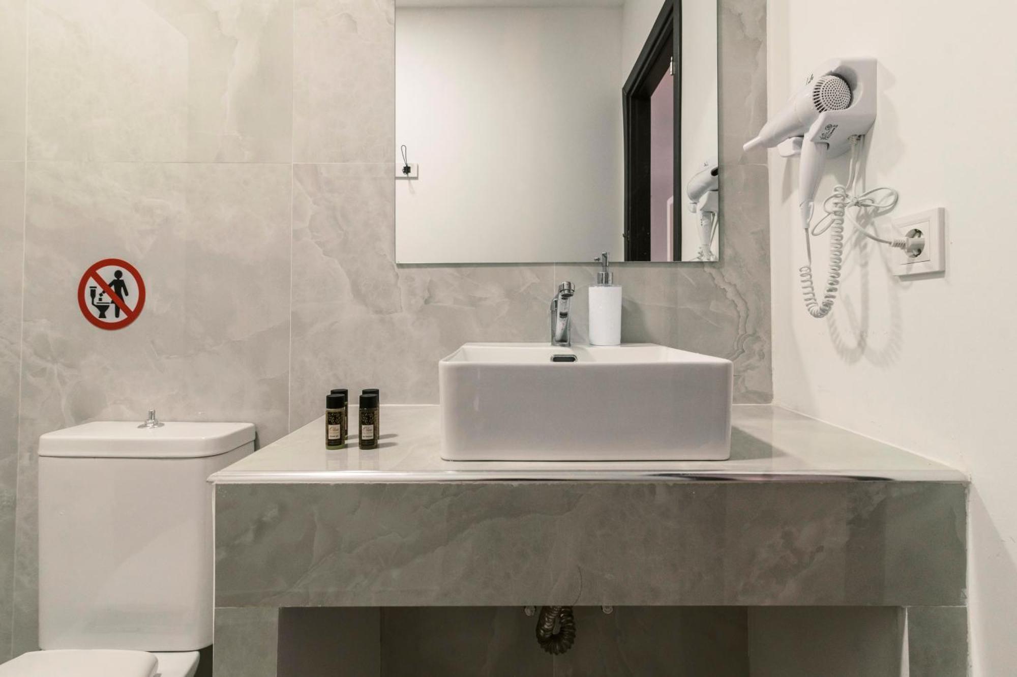 Bamboo Suites Hotel イアリソス エクステリア 写真