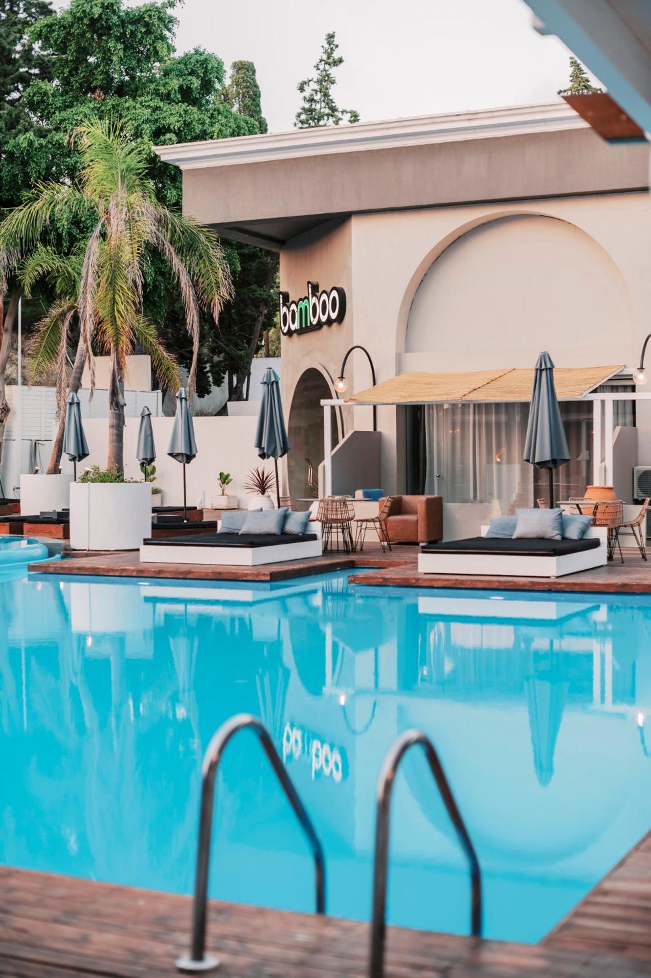Bamboo Suites Hotel イアリソス エクステリア 写真