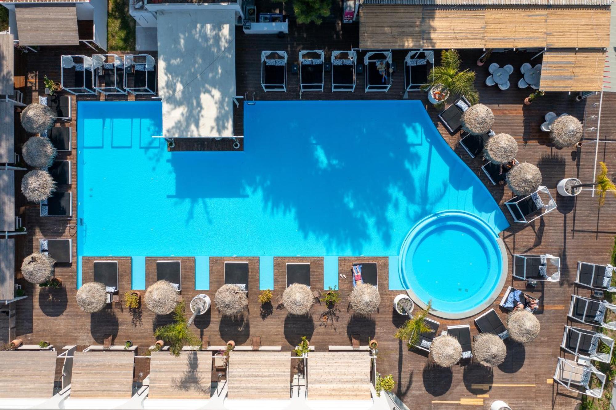 Bamboo Suites Hotel イアリソス エクステリア 写真