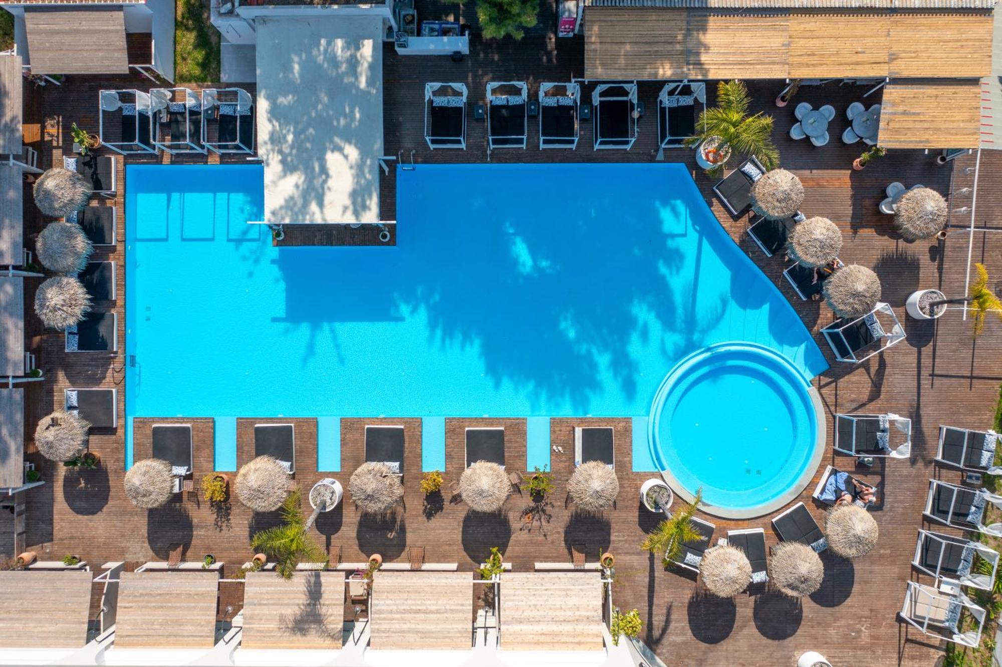 Bamboo Suites Hotel イアリソス エクステリア 写真